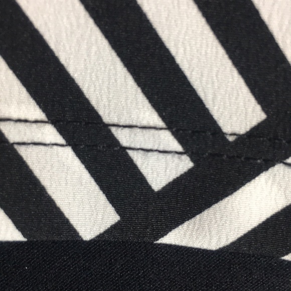 A.N.A. “A New Approach” Geometric Print & Contrasting Solid Cap Sleeve HiLo Hem - Picture 11 of 16